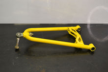 Vasen ylätukivarsi keltainen Xrs 600, 505072374 - Northern Sledparts Oy