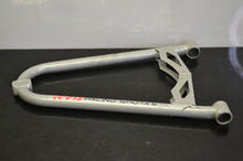 Ylätukivarsi vasen RS, 505072454 - Northern Sledparts Oy